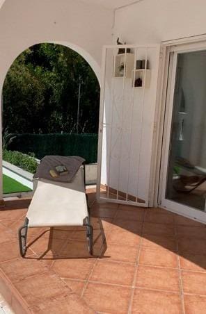 4 sypialnia Apartament na sprzedaż w Torrevieja z basenem garażem - 275 000 € (Ref: 9806334)