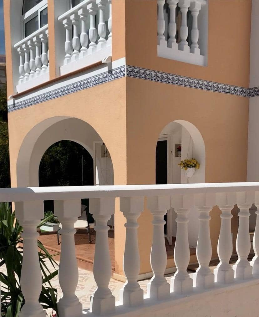 4 sypialnia Apartament na sprzedaż w Torrevieja z basenem garażem - 275 000 € (Ref: 9806334)