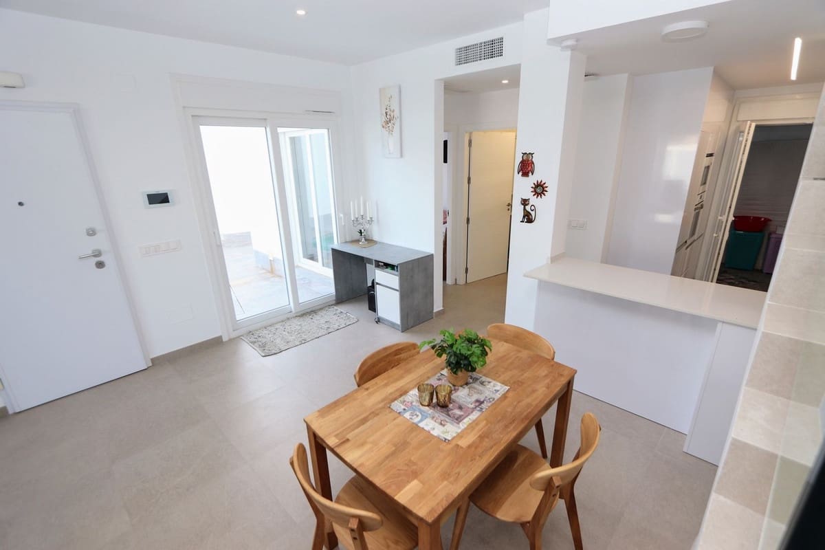 Chalet de 3 habitaciones en San Pedro del Pinatar en venta con piscina garaje - 370.000 € (Ref: 9806338)