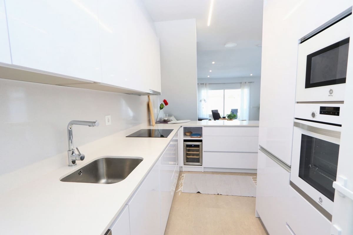 Chalet de 3 habitaciones en San Pedro del Pinatar en venta con piscina garaje - 370.000 € (Ref: 9806338)