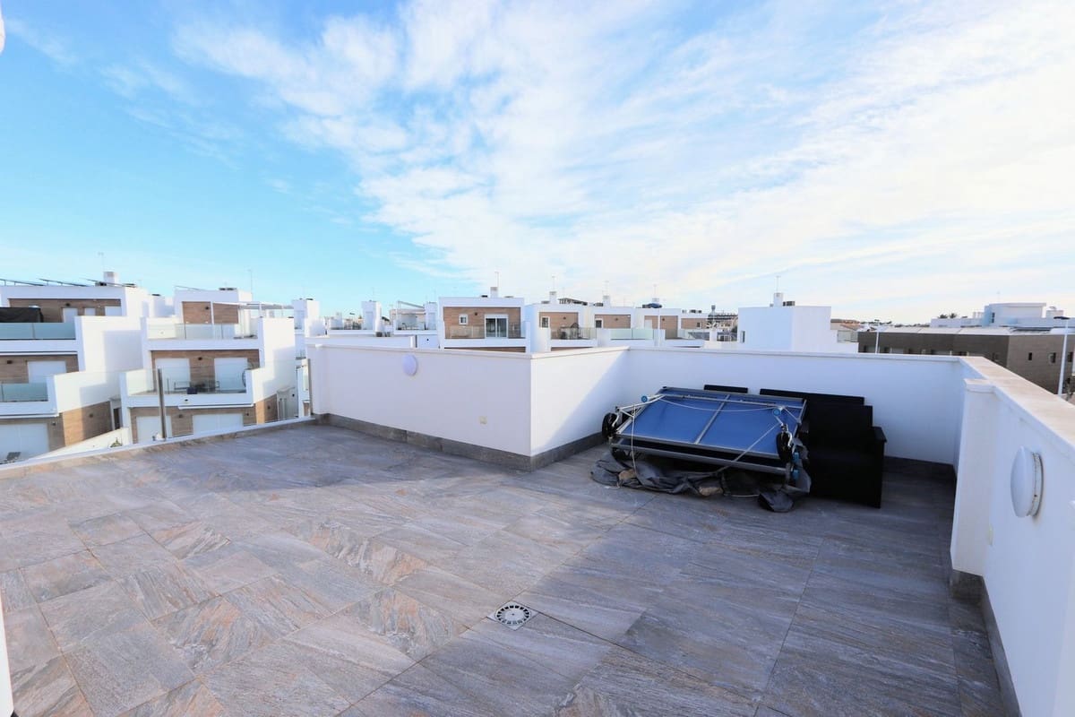 3 camera da letto Villa in vendita in San Pedro del Pinatar con piscina garage - 370.000 € (Rif: 9806338)