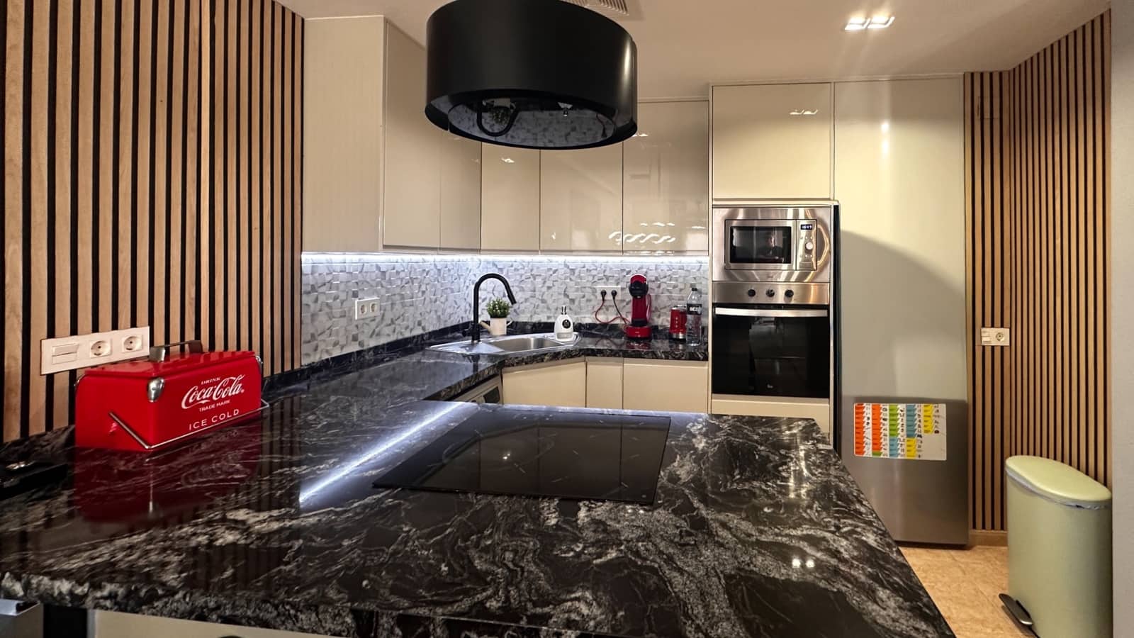 3 camera da letto Appartamento in vendita in Torrevieja con piscina - 199.900 € (Rif: 9807987)