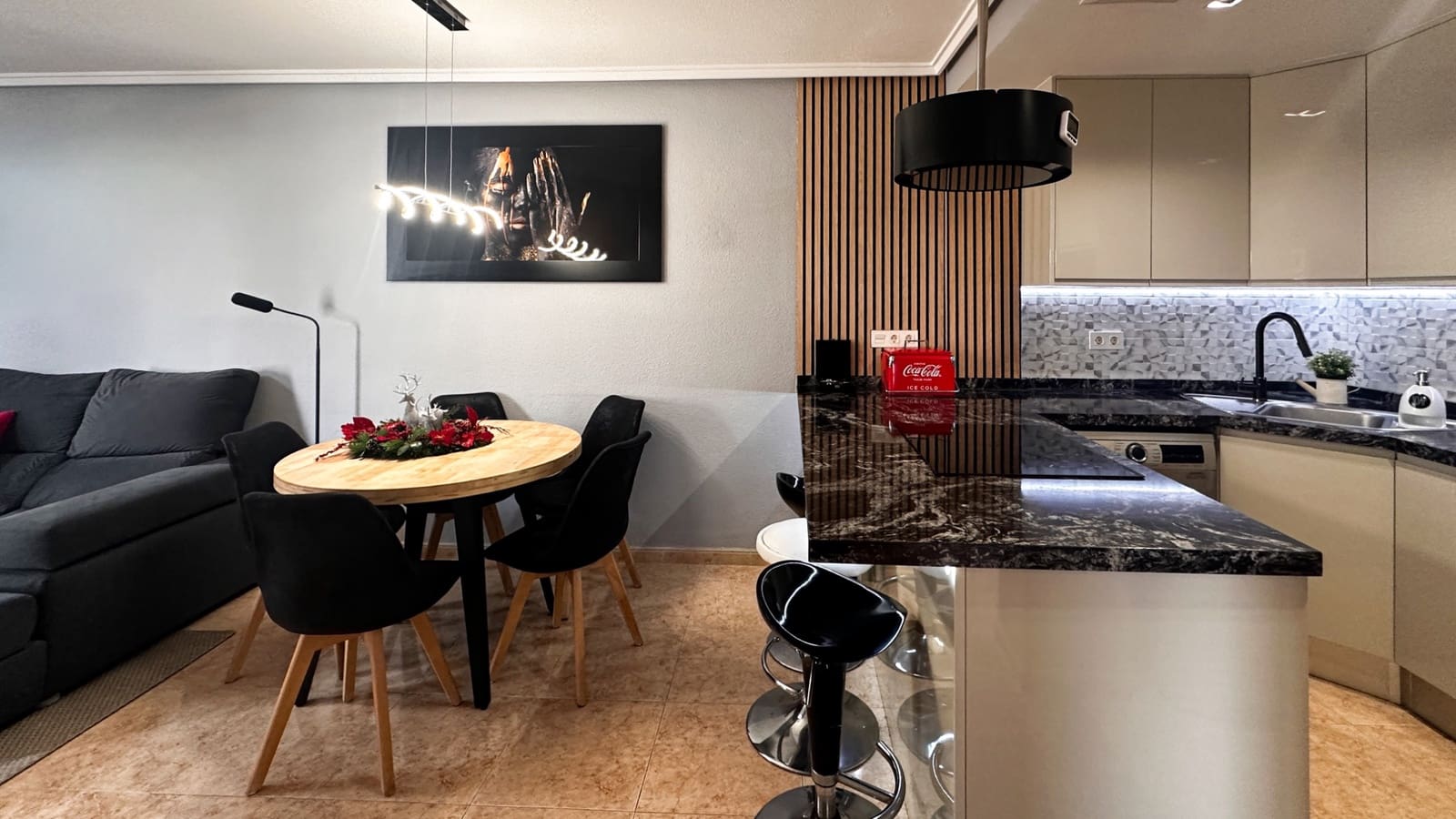 3 camera da letto Appartamento in vendita in Torrevieja con piscina - 199.900 € (Rif: 9807987)