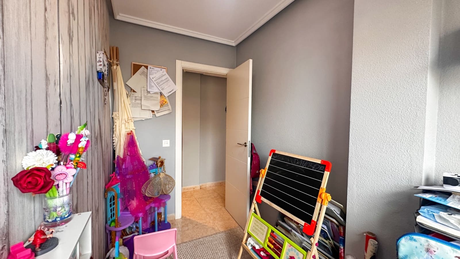 3 camera da letto Appartamento in vendita in Torrevieja con piscina - 199.900 € (Rif: 9807987)