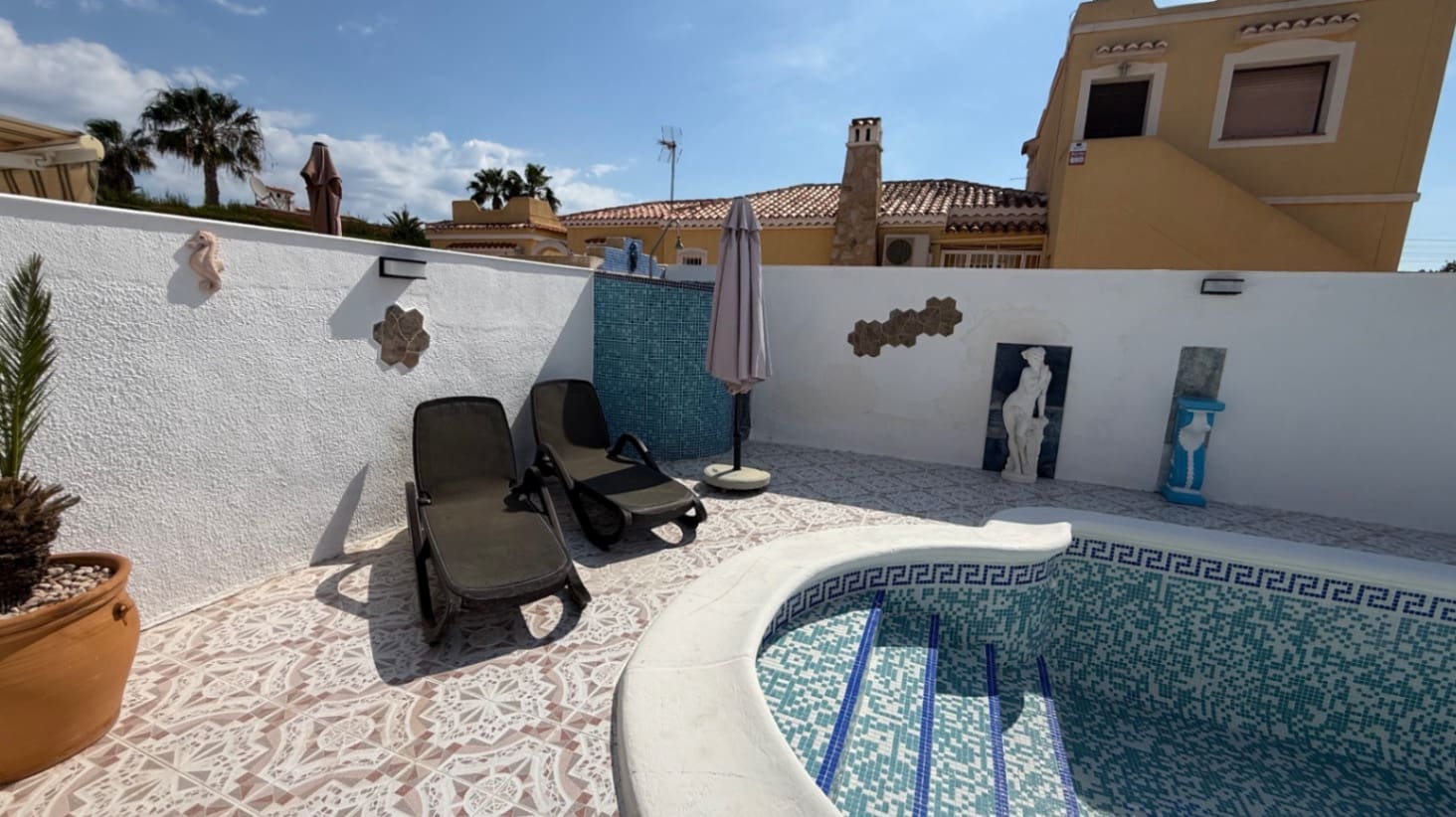 Casa de 3 habitaciones en Torrevieja en venta con garaje - 389.000 € (Ref: 9807988)