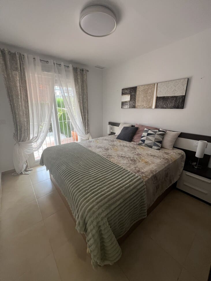 Apartamento de 3 habitaciones en Orihuela Costa en venta con piscina garaje - 255.000 € (Ref: 9807992)