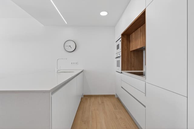 Apartamento de 2 habitaciones en El Raso, Guardamar del Segura en venta - 325.000 € (Ref: 9811441)