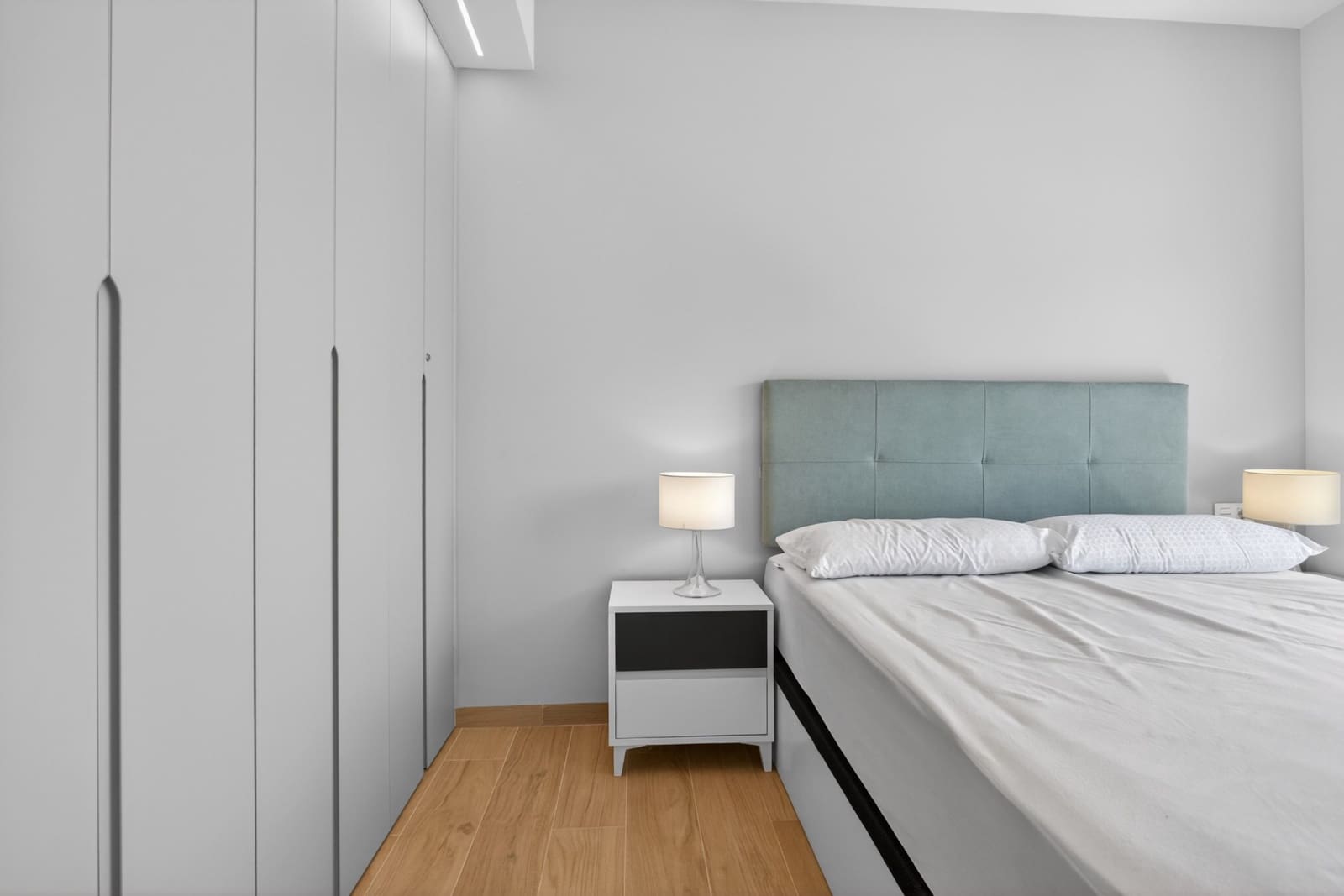 Apartamento de 2 habitaciones en Guardamar del Segura en venta - 325.000 € (Ref: 9811441)