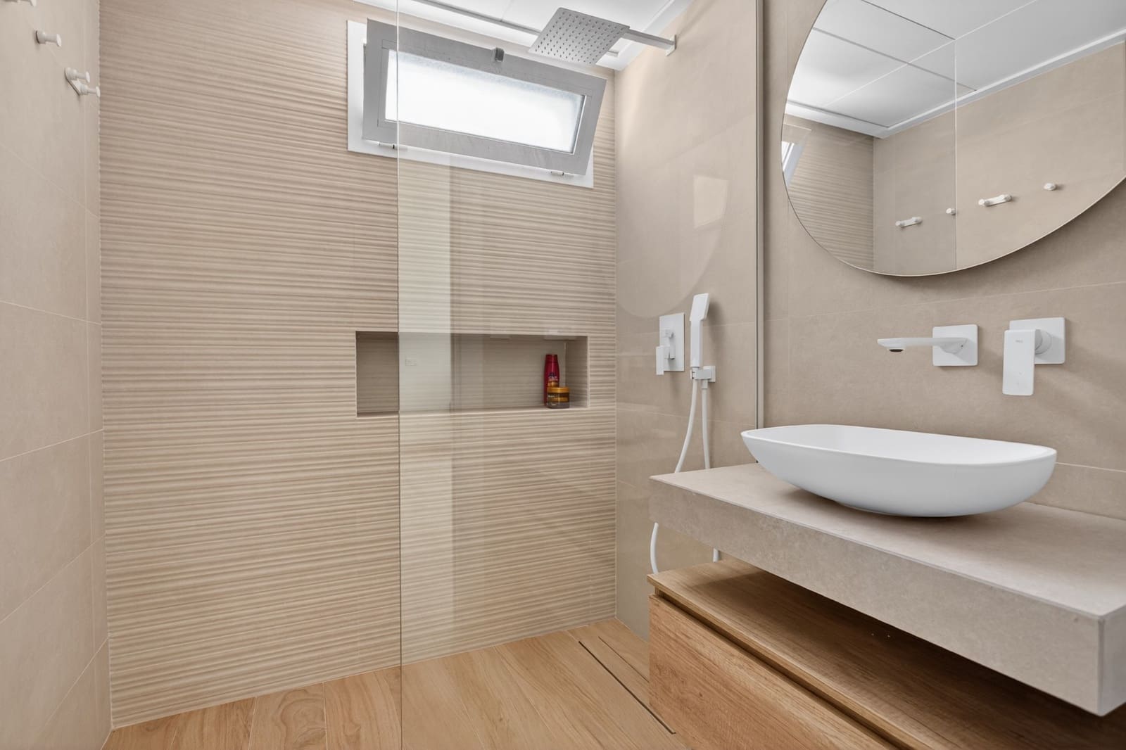 Apartamento de 2 habitaciones en Guardamar del Segura en venta - 325.000 € (Ref: 9811441)