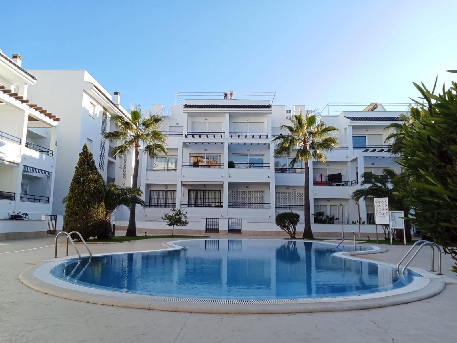 2 sovrum Takvåning till salu i Torrevieja med pool - 258 150 € (Ref: 9811443)