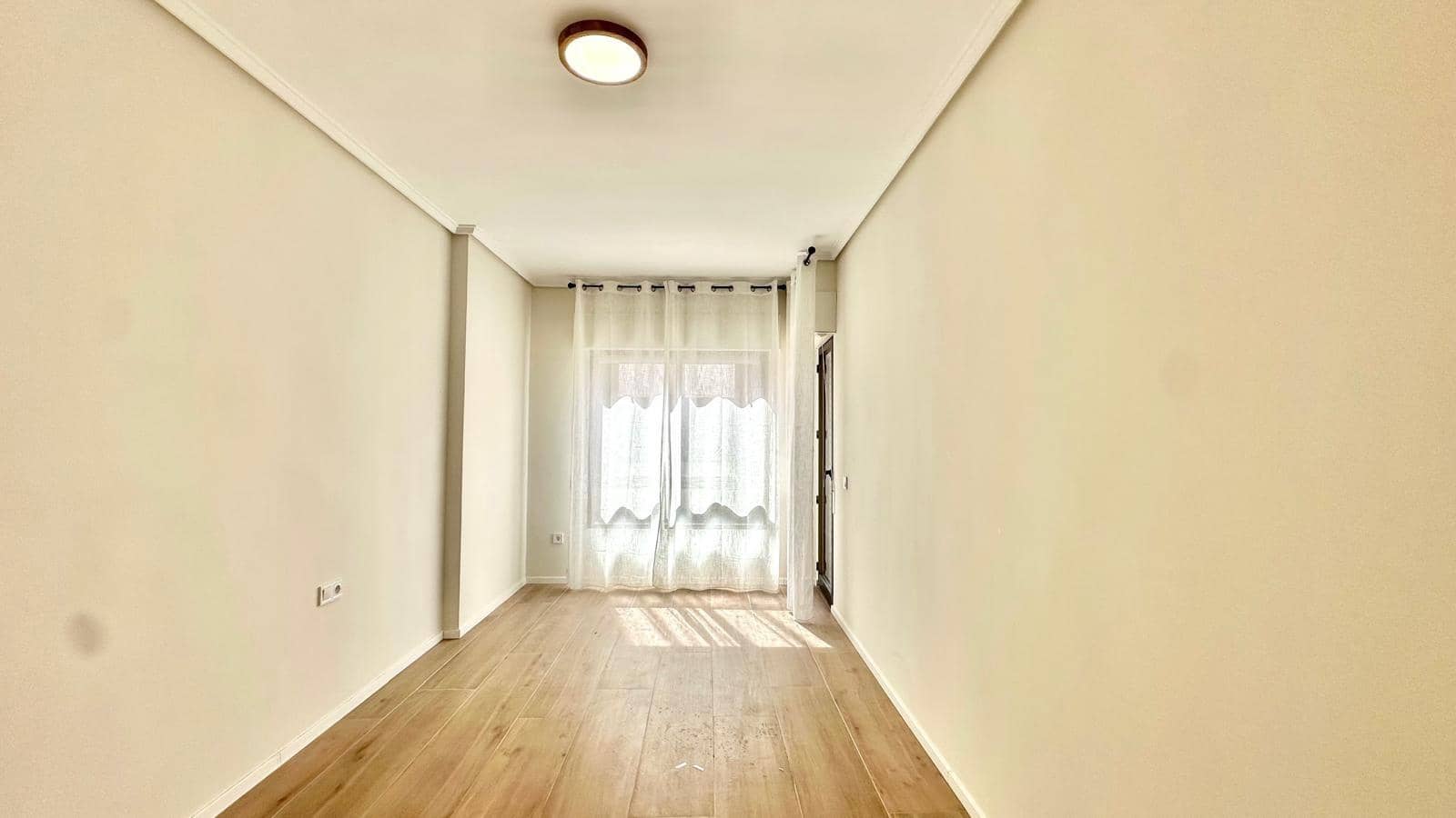 3 quarto Apartamento para venda em Torrevieja - 179 900 € (Ref: 9813270)