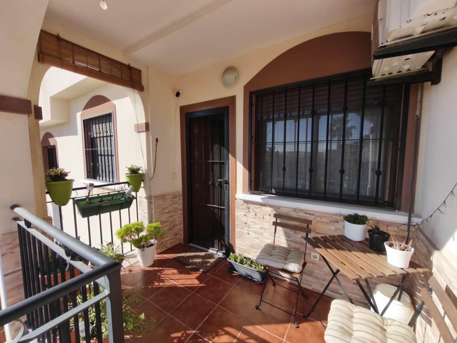 2 Zimmer Bungalow zu verkaufen in Torrevieja mit Pool - 189.000 € (Ref: 9813775)