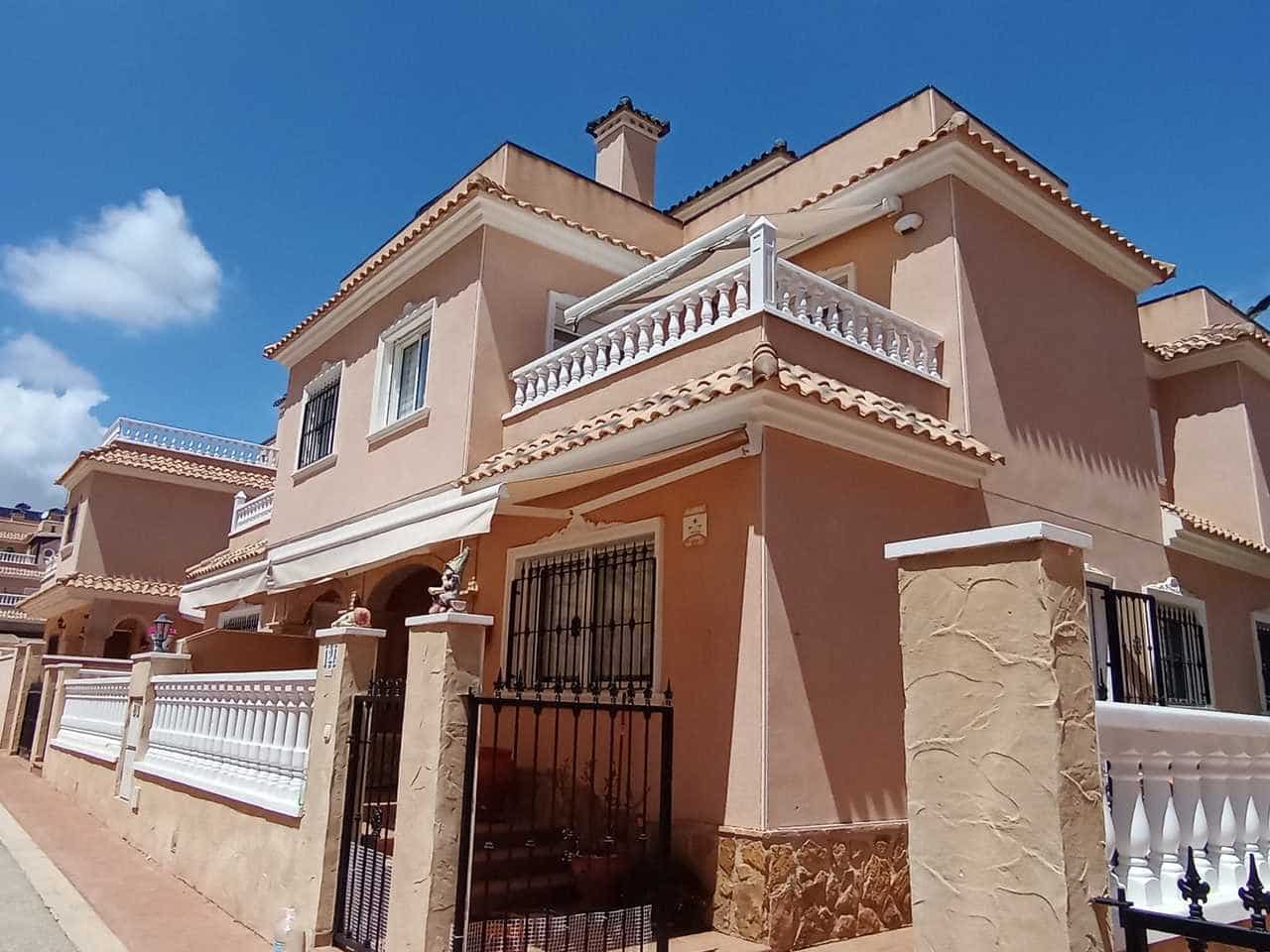3 slaapkamer Huis te koop in Los Dolses met garage - € 269.000 (Ref: 9815769)