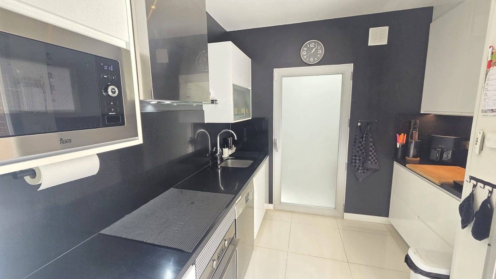 3 Zimmer Apartment zu verkaufen in Villamartin mit Pool Garage - 299.900 € (Ref: 9815770)