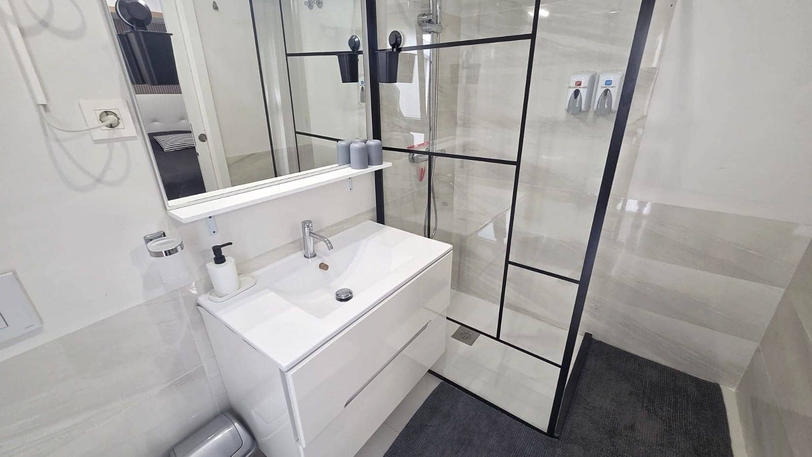 3 Zimmer Apartment zu verkaufen in Villamartin mit Pool Garage - 299.900 € (Ref: 9815770)