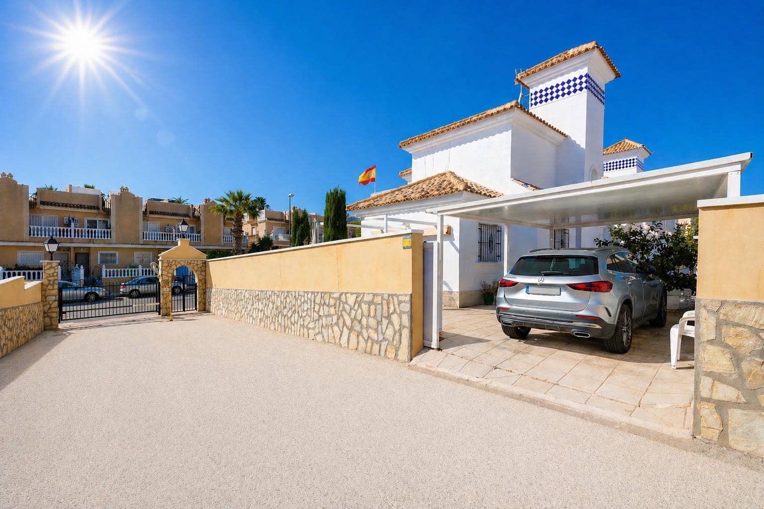 4 quarto Casa em Banda para venda em Orihuela Costa com piscina - 436 000 € (Ref: 9815772)