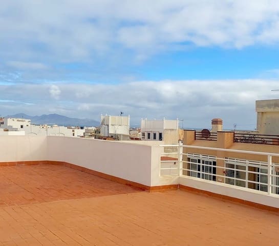 3 soveværelse Lejlighed til salg i Corralejo, La Oliva - € 239.900 (Ref: 9817934)