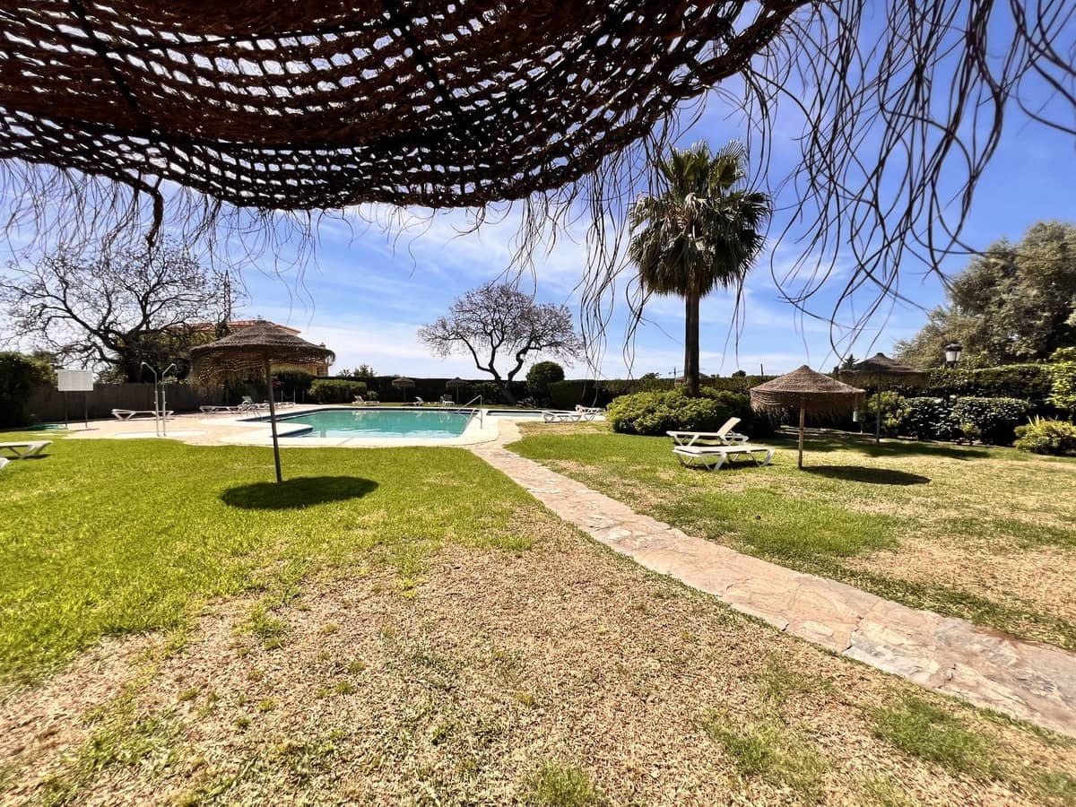 Chalet de 1 habitación en Ciudad Quesada en venta con piscina garaje - 230.000 € (Ref: 9817935)