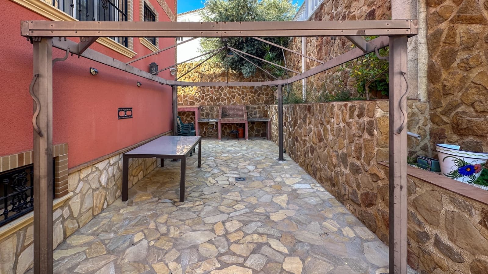 3 soverom Hus til salgs i San Miguel de Salinas med svømmebasseng - € 299 999 (Ref: 9817937)