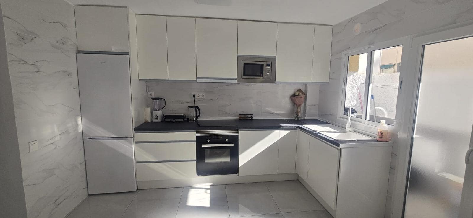 3 chambre Appartement à vendre à Torrevieja avec piscine - 249 900 € (Ref: 9817938)