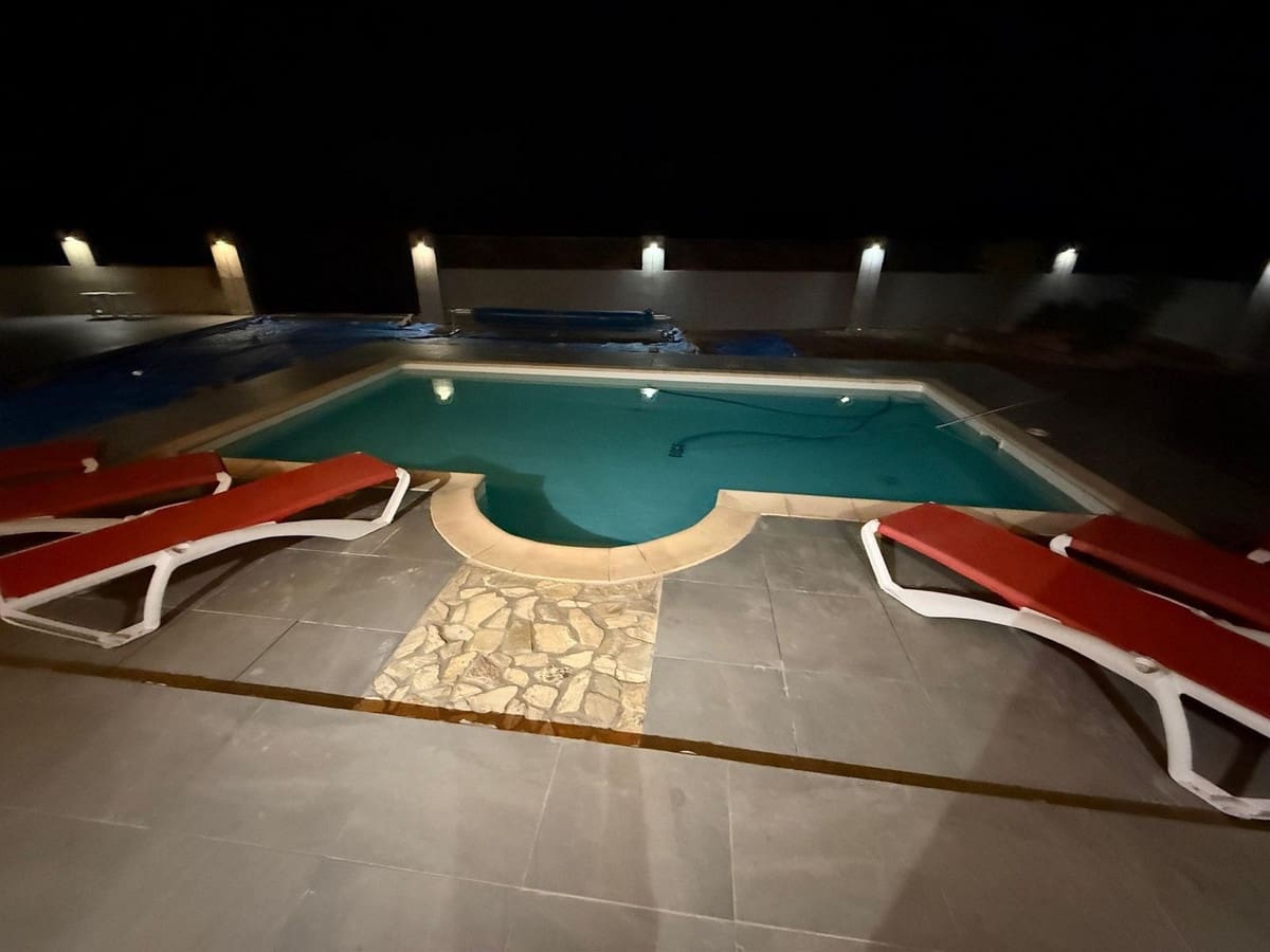 3 bedroom Finca/Country House for sale in Triquivijate with pool garage - € 469,000 (Ref: 9817944)