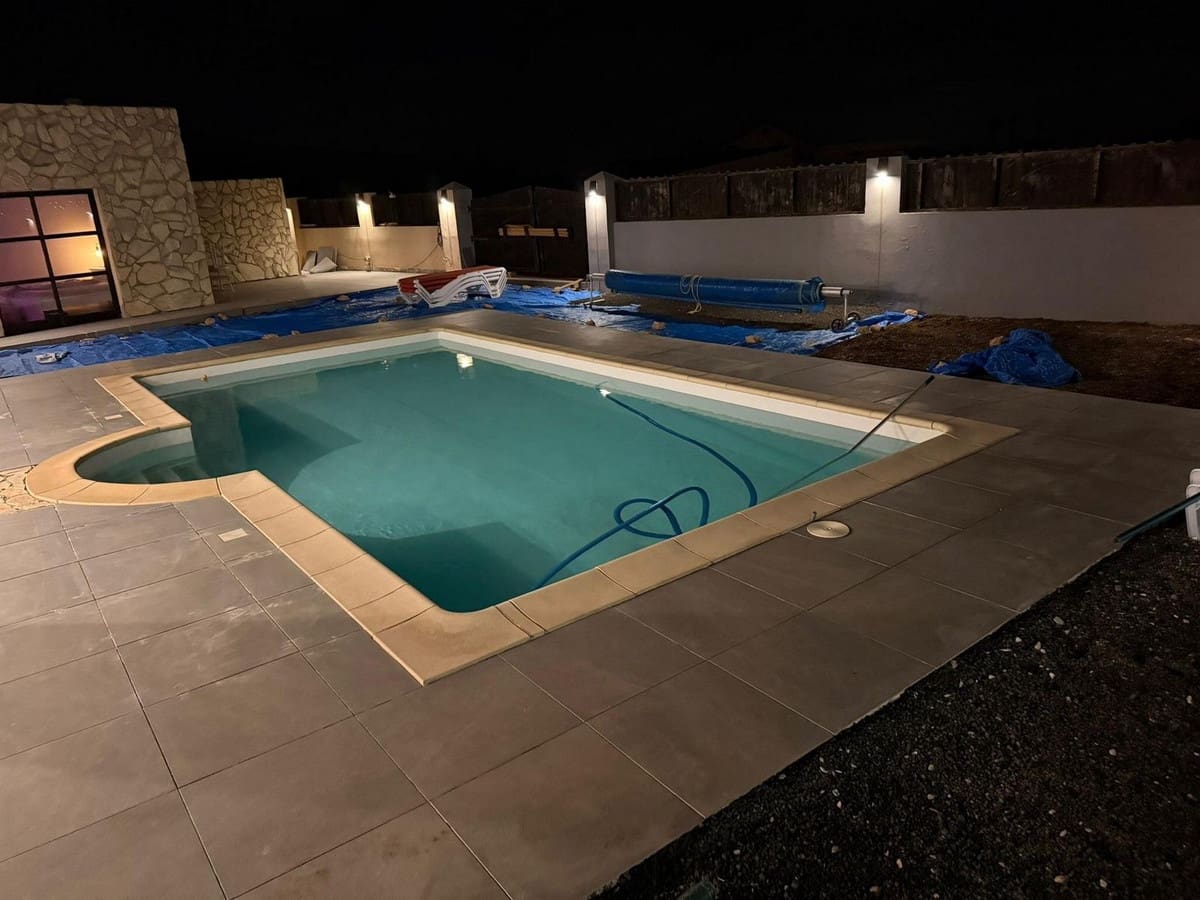 3 bedroom Finca/Country House for sale in Triquivijate with pool garage - € 469,000 (Ref: 9817944)