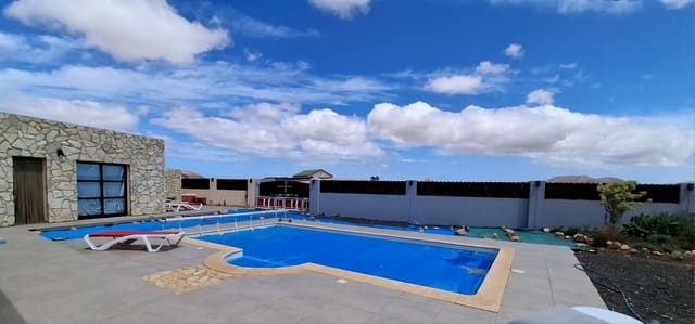 3 soveværelse Finca/Landehus til salg i Triquivijate, Antigua med swimmingpool garage - € 469.000 (Ref: 9817944)