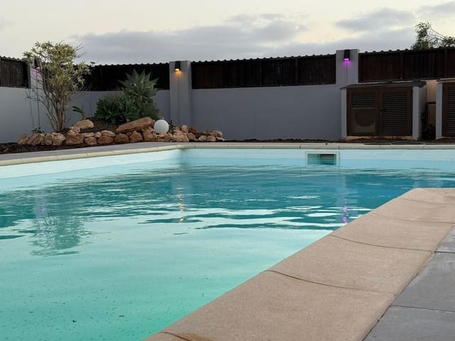 3 soveværelse Finca/Landehus til salg i Triquivijate, Antigua med swimmingpool garage - € 469.000 (Ref: 9817944)