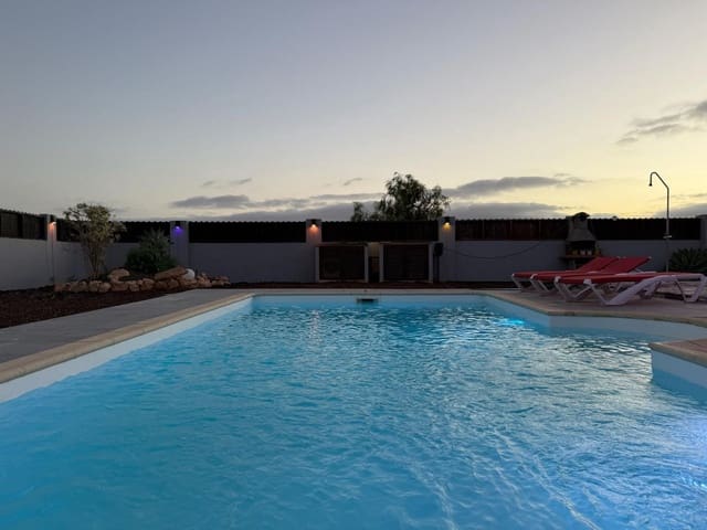 3 soveværelse Finca/Landehus til salg i Triquivijate, Antigua med swimmingpool garage - € 469.000 (Ref: 9817944)