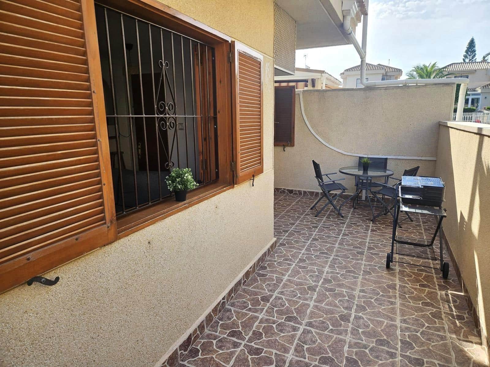 2 soveværelse Bungalow til salg i Orihuela Costa med swimmingpool - € 185.000 (Ref: 9820291)