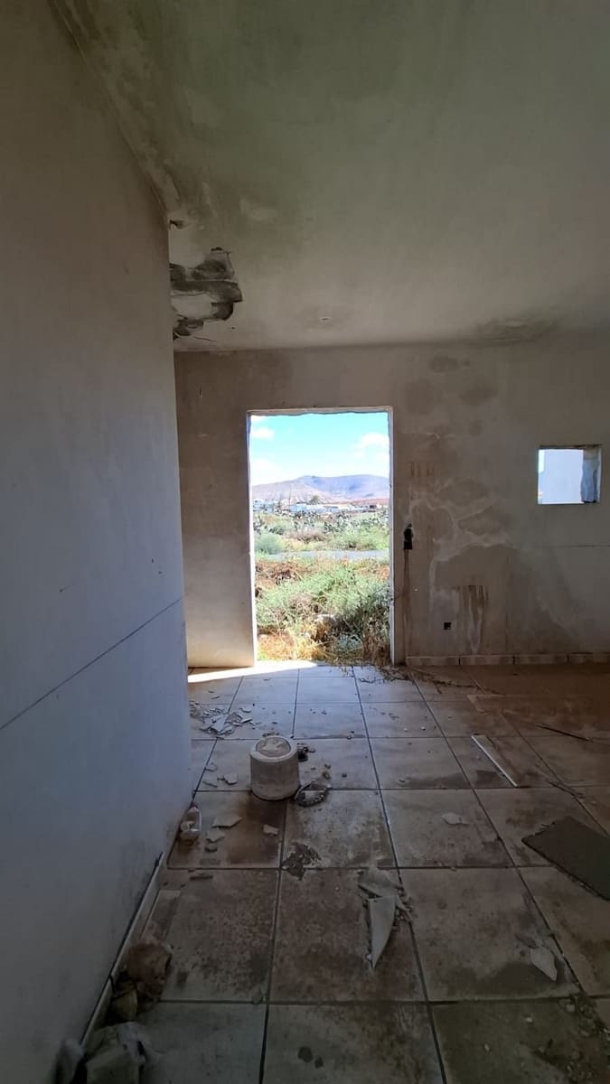 4 Zimmer Villa zu verkaufen in Villaverde mit Garage - 395.000 € (Ref: 9820305)