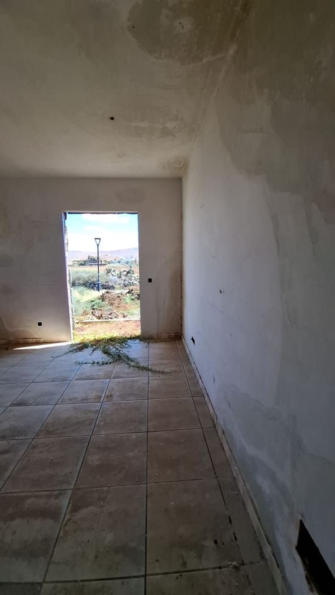4 Zimmer Villa zu verkaufen in Villaverde mit Garage - 395.000 € (Ref: 9820305)