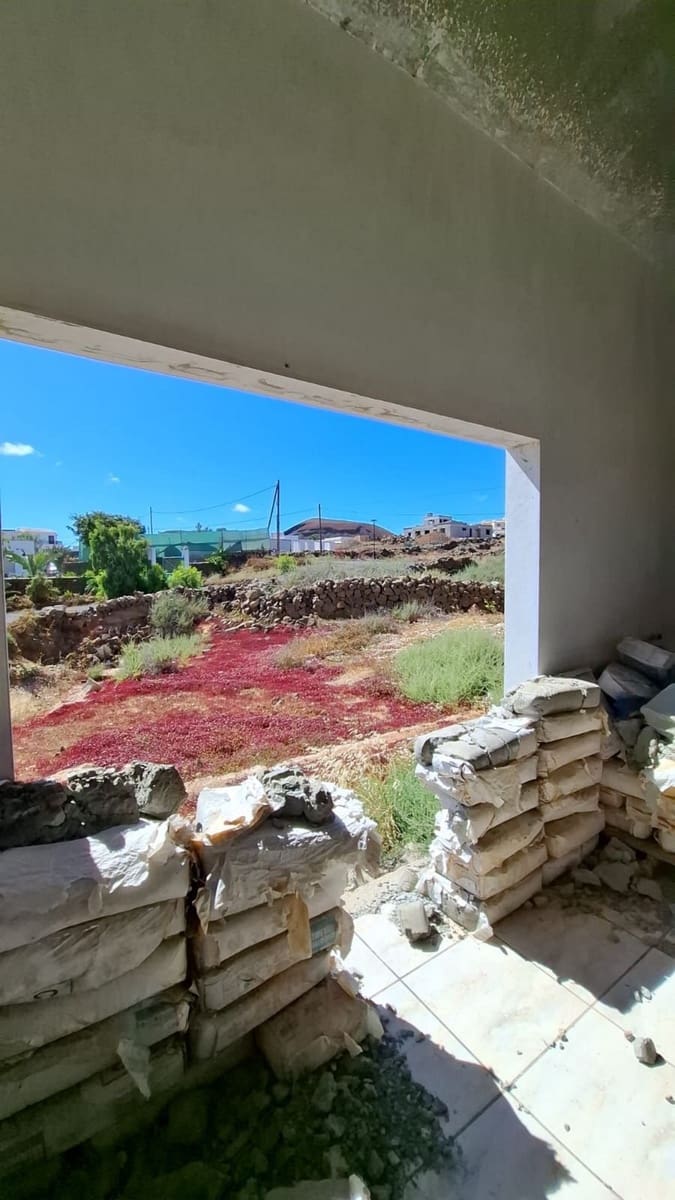 4 Zimmer Villa zu verkaufen in Villaverde mit Garage - 395.000 € (Ref: 9820305)