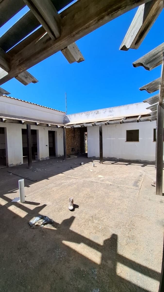 4 Zimmer Villa zu verkaufen in Villaverde mit Garage - 395.000 € (Ref: 9820305)