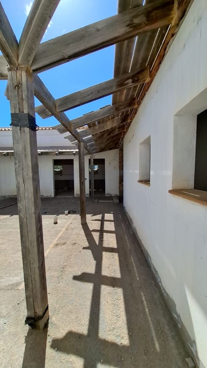 4 Zimmer Villa zu verkaufen in Villaverde mit Garage - 395.000 € (Ref: 9820305)