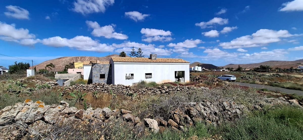 4 Zimmer Villa zu verkaufen in Villaverde mit Garage - 395.000 € (Ref: 9820305)