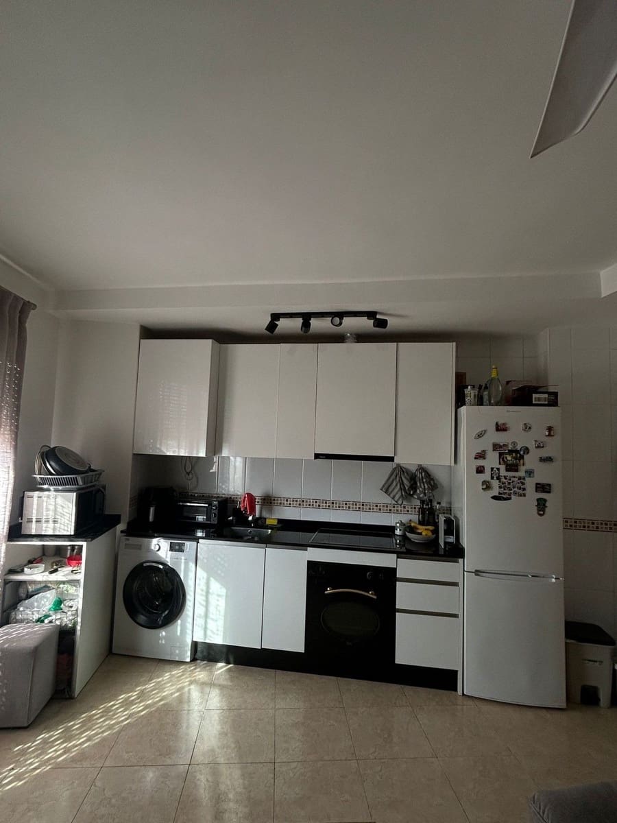 2 slaapkamer Appartement te koop in Fuengirola - € 249.000 (Ref: 9823991)
