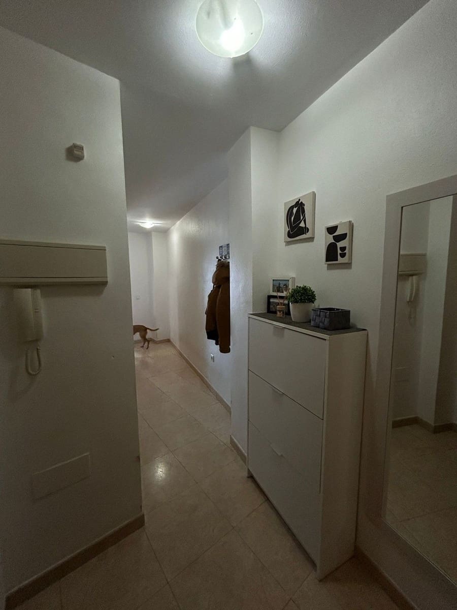 2 slaapkamer Appartement te koop in Fuengirola - € 249.000 (Ref: 9823991)