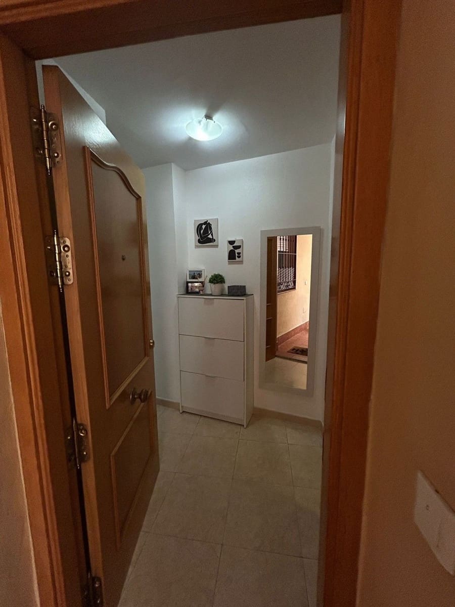 2 slaapkamer Appartement te koop in Fuengirola - € 249.000 (Ref: 9823991)