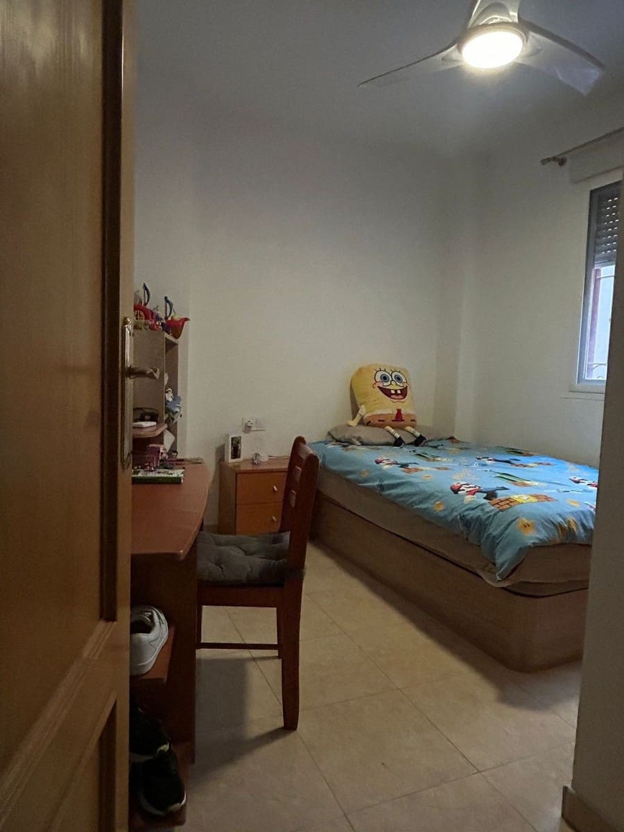 2 slaapkamer Appartement te koop in Fuengirola - € 249.000 (Ref: 9823991)