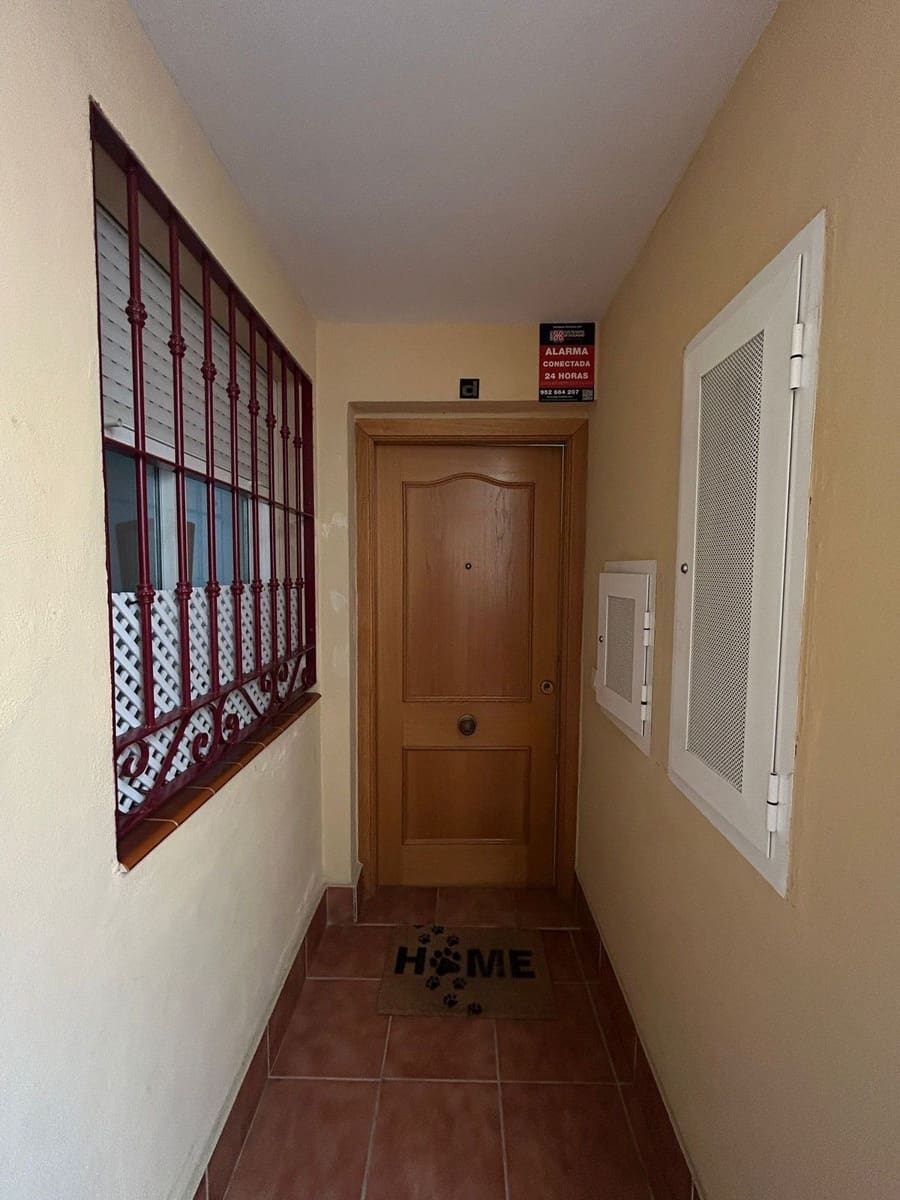 2 slaapkamer Appartement te koop in Fuengirola - € 249.000 (Ref: 9823991)
