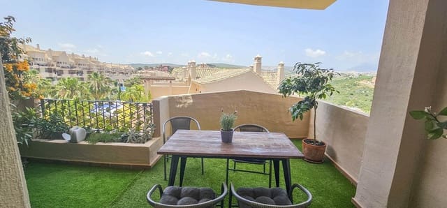 2 chambre Villa/Maison Semi-Mitoyenne à vendre à La Duquesa / Puerto de la Duquesa, Manilva avec piscine - 270 000 € (Ref: 9823995)