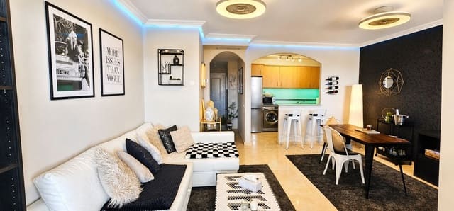 2 sovrum Semi-fristående Villa till salu i La Duquesa / Puerto de la Duquesa, Manilva med pool - 270 000 € (Ref: 9823995)