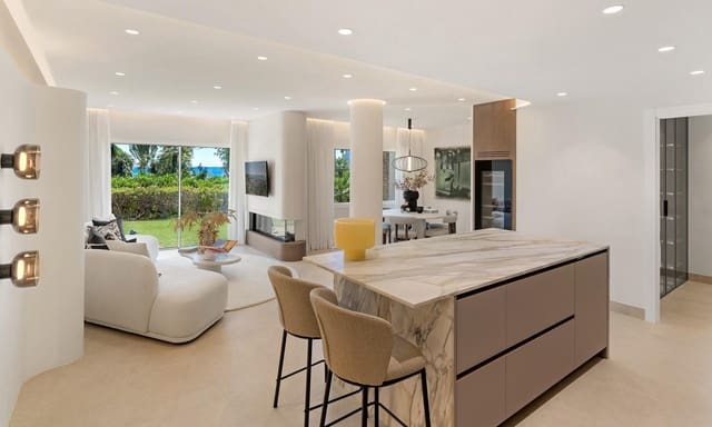 3 sypialnia Apartament przy plaży na sprzedaż w Saladillo-Benamara, Estepona z basenem - 1 495 000 € (Ref: 9823997)