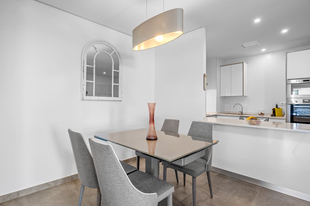 2 soverom Leilighet til salgs i Los Dolses med garasje - € 229 995 (Ref: 9823999)
