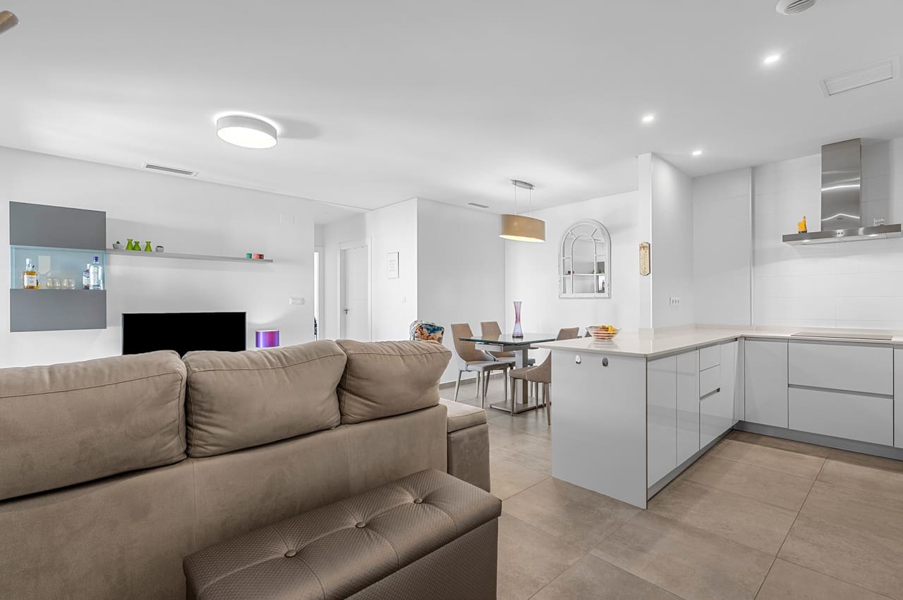 2 soverom Leilighet til salgs i Los Dolses med garasje - € 229 995 (Ref: 9823999)