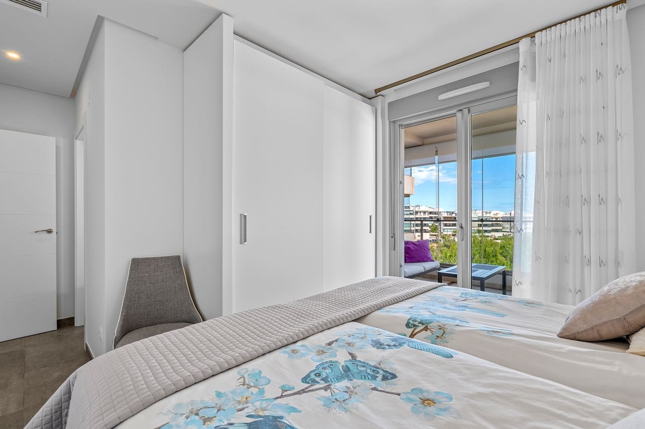 2 soverom Leilighet til salgs i Los Dolses med garasje - € 229 995 (Ref: 9823999)