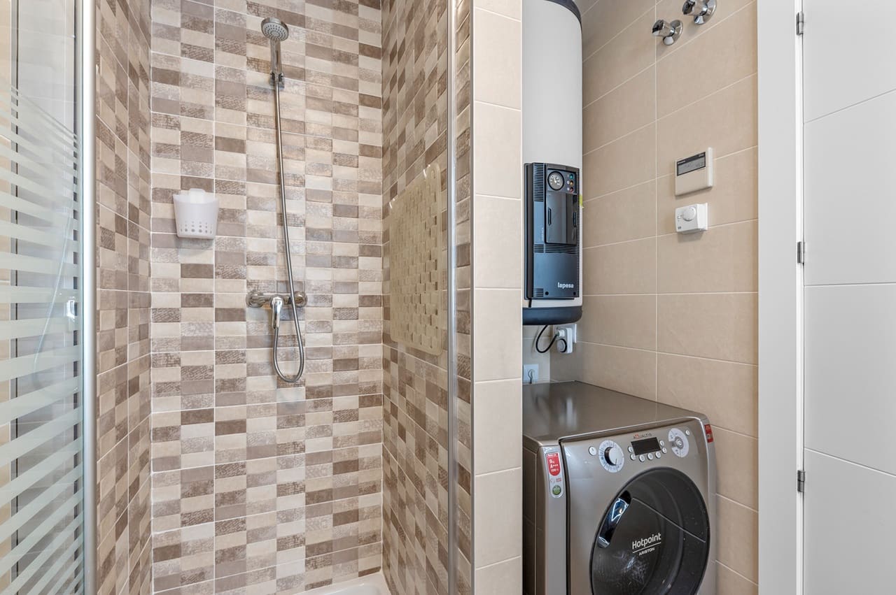 2 soverom Leilighet til salgs i Los Dolses med garasje - € 229 995 (Ref: 9823999)