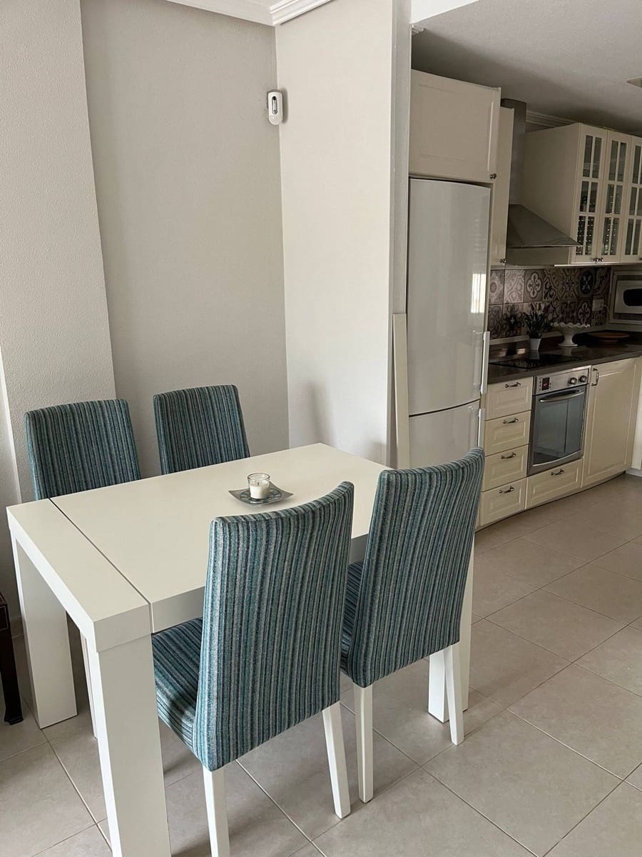 2 sovrum Strandlägenhet till salu i Los Alcazares med pool - 222 000 € (Ref: 9824001)