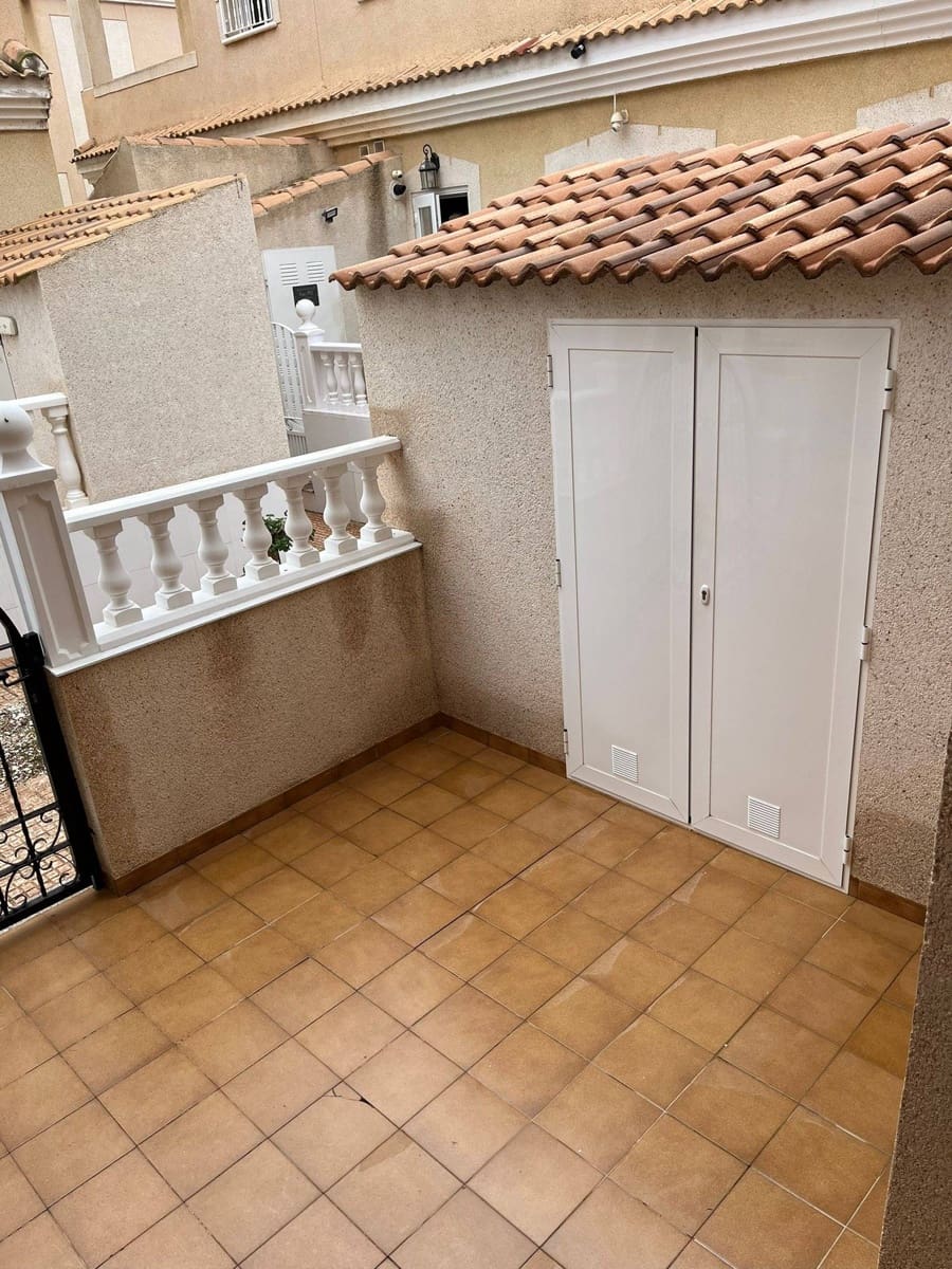 2 sovrum Strandlägenhet till salu i Los Alcazares med pool - 222 000 € (Ref: 9824001)